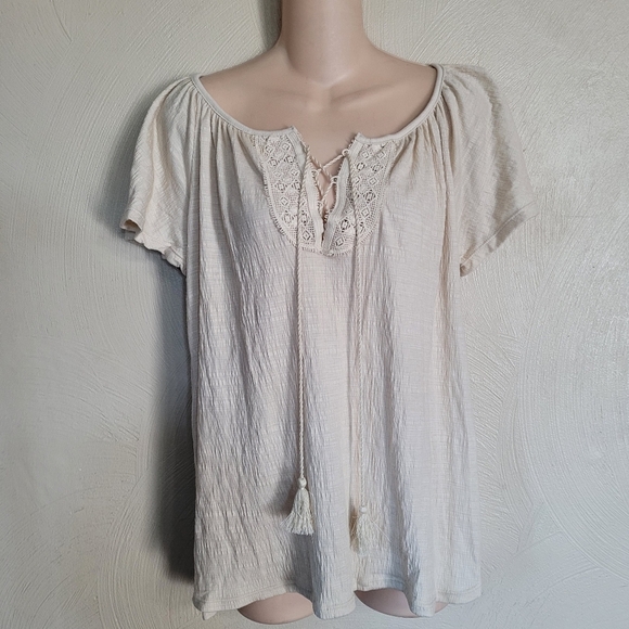 Max Studio Light Tan Yoke Lace Up Top with Flutter Sleeves Size Women's XL - Picture 4 of 13